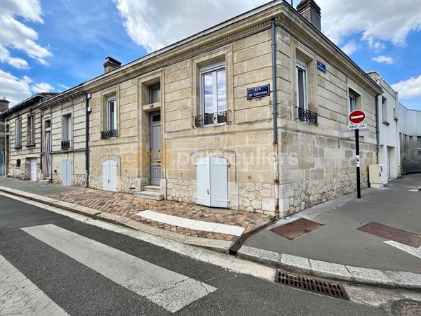 Vente
                Maison180 m² - 5 Pièces -
                    BORDEAUX (33100)