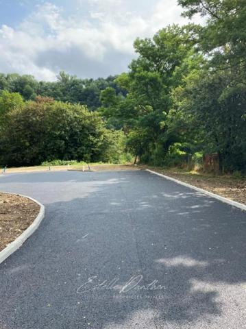 Terrain constructible à Nivolas-Vermelle