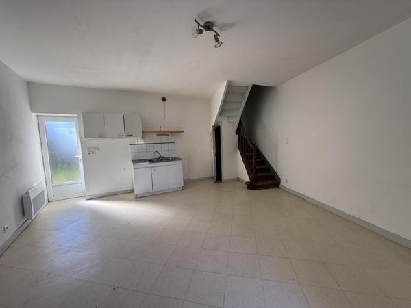 Immeuble à vendre 98 280 € Barbezieux-Saint-Hilaire 100 m² DPE E