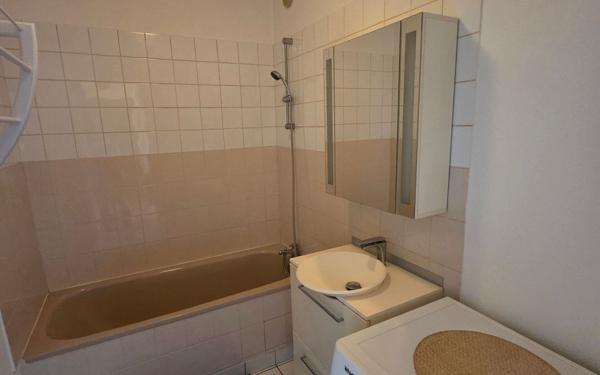 Appartement à louer    2 pièces • 48,38 m2 Saint-Pierre-lès-Nemours