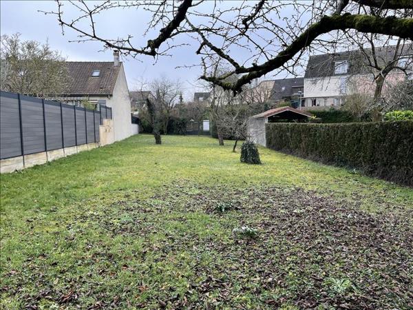 Terrain à vendre |  Saint-Ouen-l'Aumône |  607 m²