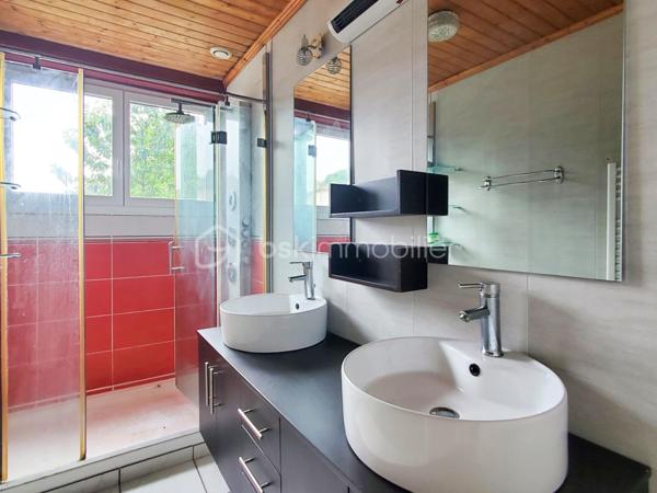 Maison de village de 205 m²