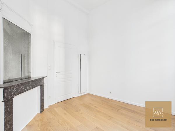 Lille Vieux-Lille – Appartement T2 avec terrasse, cachet de l’ancien et parking