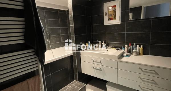 Location Studio 55 m² - Lyon 69005