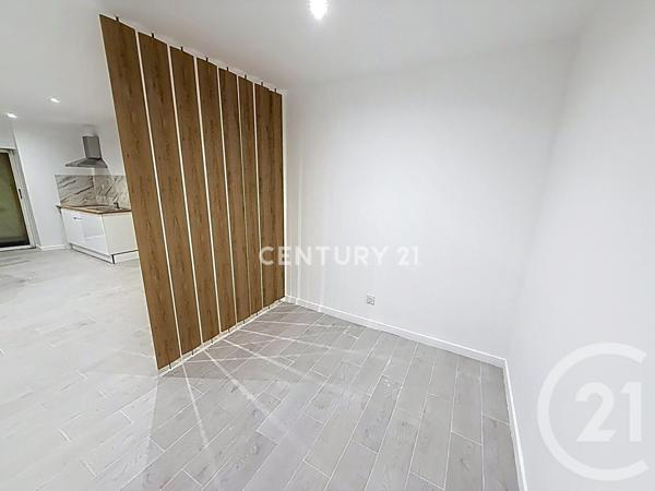 Appartement T1 à vendre  1 pièce - 30 m2 ST ZACHARIE - 83