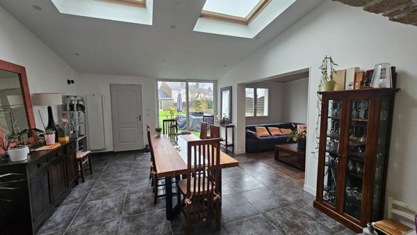 Grand espace de vie, 5 chambres, 2 salles de bain