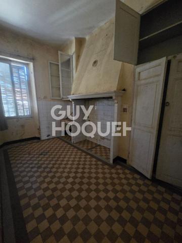 Appartement Marseille 3 pièce(s) 66 m2 - Investissement avec fort potentiel ? Dernier étage à rénover intégralement