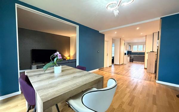 Appartement à vendre    4 pièces • 80 m2 Villecresnes