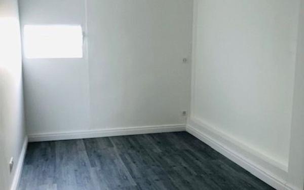 Appartement à vendre    3 pièces • 47 m2 Pointe-à-Pitre