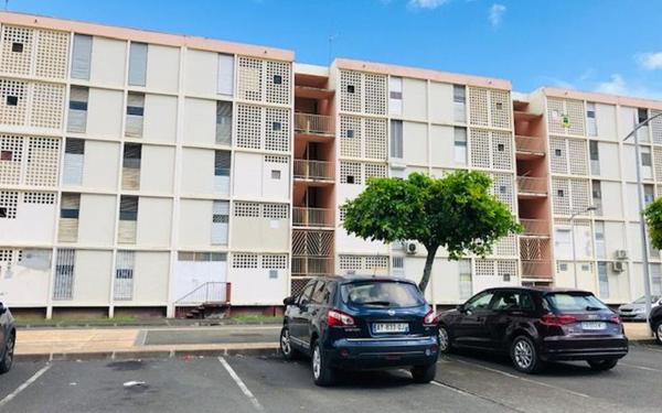 Appartement à vendre    3 pièces • 47 m2 Pointe-à-Pitre