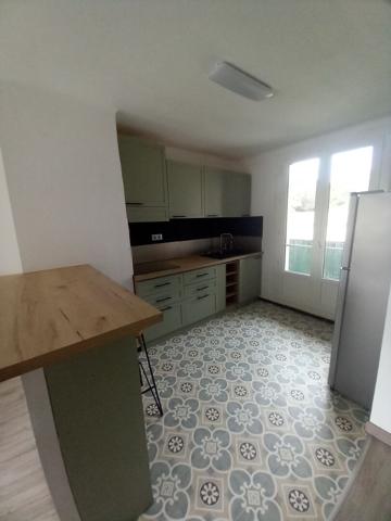 Appartement Manosque 3 pièce(s) 55 m2 semi meublé