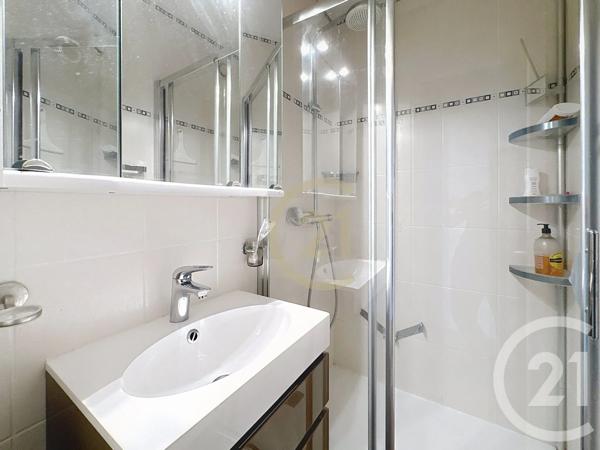 Appartement F4 à vendre  4 pièces - 89,64 m 2   VERSAILLES  - 78