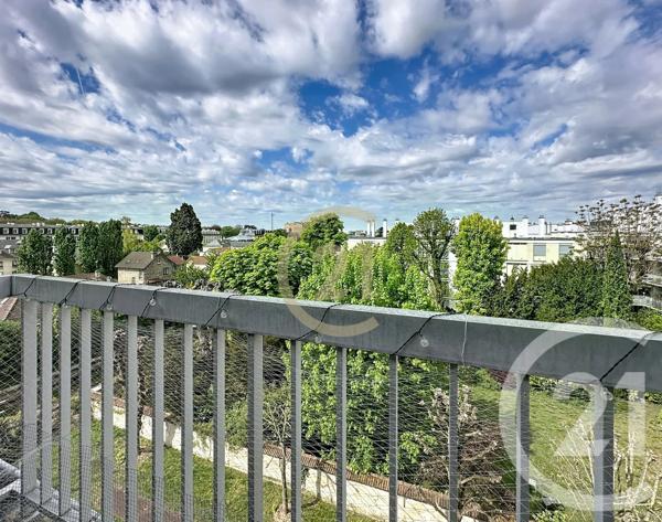Appartement F4 à vendre  4 pièces - 89,64 m 2   VERSAILLES  - 78