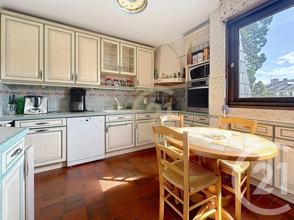 Appartement F4 à vendre  4 pièces - 89,64 m 2   VERSAILLES  - 78