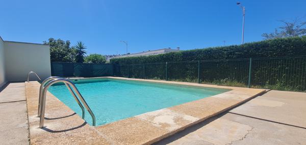 Le Grau-du-Roi (30240) À VENDRE : Charmant Studio avec Piscine