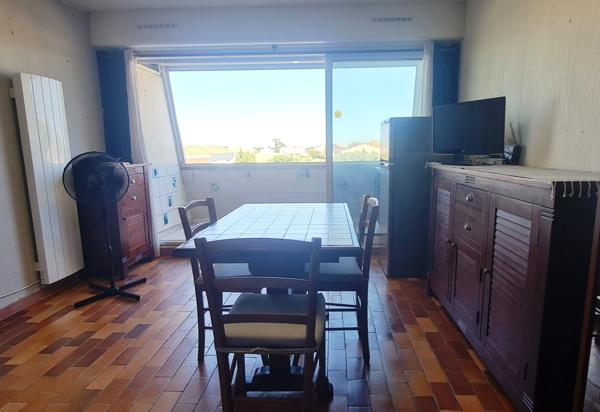 Le Grau-du-Roi (30240) À VENDRE : Charmant Studio avec Piscine