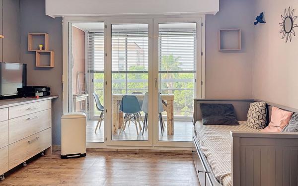 Appartement à vendre    2 pièces • 33 m2 Fréjus