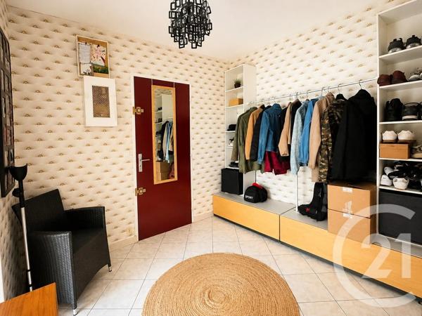 Appartement F4 à vendre  5 pièces - 102 m 2   MANTES LA VILLE  - 78