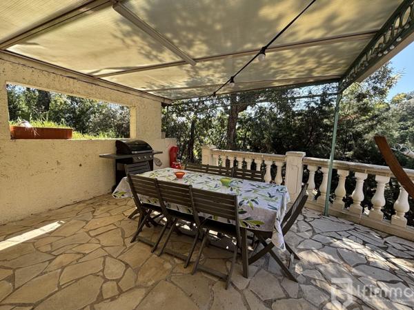 Maison de vacances en bois rénovée