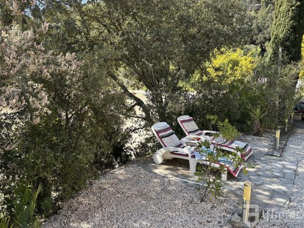 Maison de vacances en bois rénovée