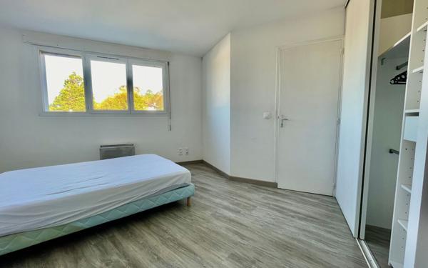 Appartement à vendre    2 pièces • 80 m2 Lit-et-Mixe