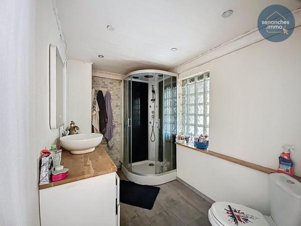 Maison mitoyenne à vendre à Senonches (28250)  135 m² habitables avec combles aménageables et jardin clos