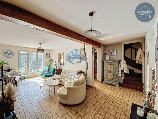 Maison mitoyenne à vendre à Senonches (28250)  135 m² habitables avec combles aménageables et jardin clos