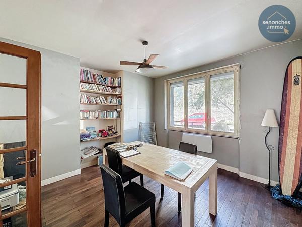 Maison mitoyenne à vendre à Senonches (28250)  135 m² habitables avec combles aménageables et jardin clos