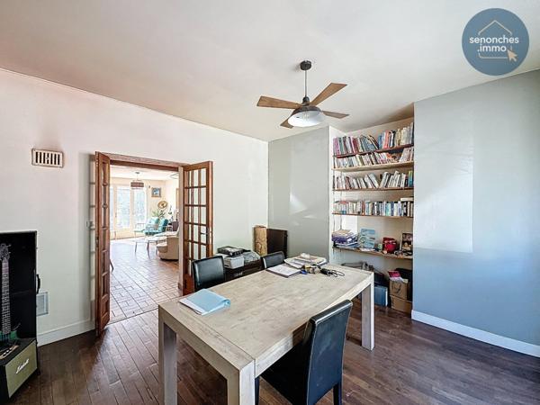 Maison mitoyenne à vendre à Senonches (28250)  135 m² habitables avec combles aménageables et jardin clos