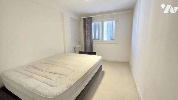 Trois pièces - Boulevard de la Madeleine