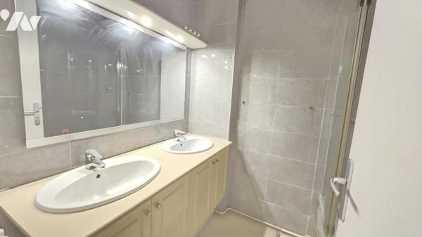 Trois pièces - Boulevard de la Madeleine