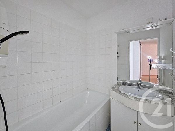 Appartement F3 à vendre  3 pièces - 75,17 m 2   LIEUSAINT  - 77