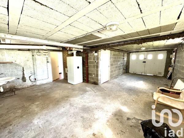 Maison 8 pièces de 140 m² à Paron (89100)