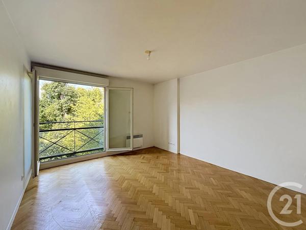 Appartement 2 Pièces à vendre  2 pièces - 55,27 m 2   FONTAINEBLEAU  - 77
