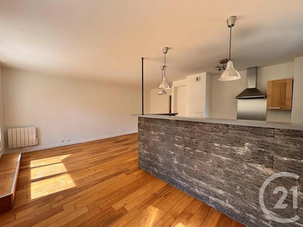 Appartement 2 Pièces à vendre  2 pièces - 55,27 m 2   FONTAINEBLEAU  - 77