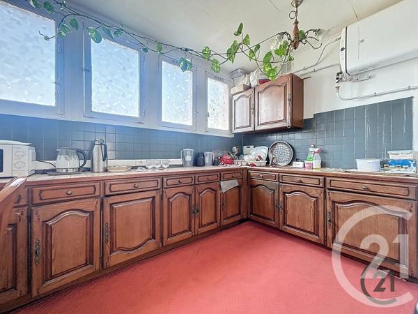 Appartement F4 à vendre  4 pièces - 64,14 m 2   MELUN  - 77