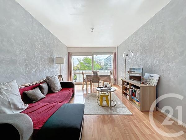 Appartement F4 à vendre  4 pièces - 64,14 m 2   MELUN  - 77
