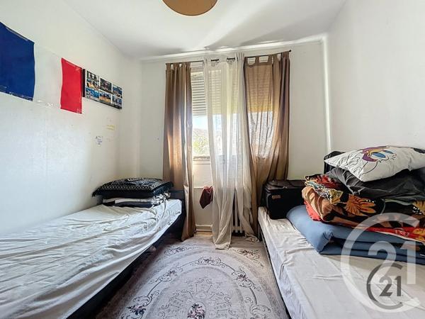 Appartement F4 à vendre  4 pièces - 64,14 m 2   MELUN  - 77