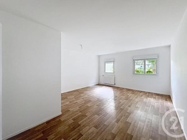 Appartement F4 à vendre  4 pièces - 64,14 m 2   MELUN  - 77