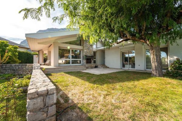 Maison d'architecte Biviers, grand terrain au calme
