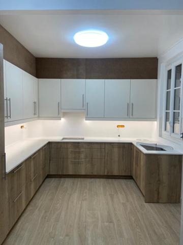 Location
                Appartement160 m² - 5 Pièces -
                    PARIS (75016)