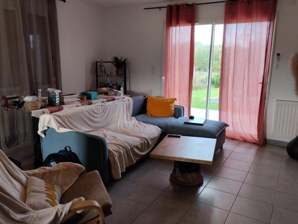 Venez découvrir cette belle maison de plain-pied de 92 m²,sur un terrain de 1000 m².