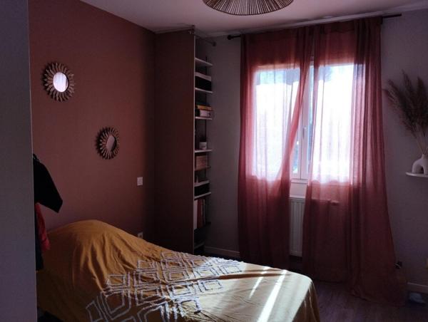 Venez découvrir cette belle maison de plain-pied de 92 m²,sur un terrain de 1000 m².