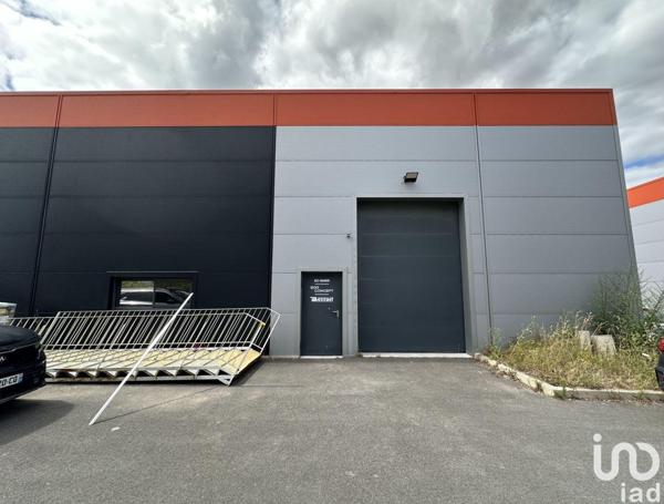 Location local d’activité 300 m² Breuillet