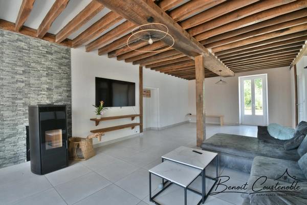 Maison à vendre de 188 m ²- 3 chambres à LABORDE commune de AUXERRE (89) - Terrain 1 740 m² - avec dépendances