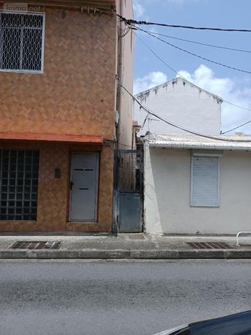 Immeuble de rapport à vendre à Fort-de-France en Martinique (97200), ref : 82