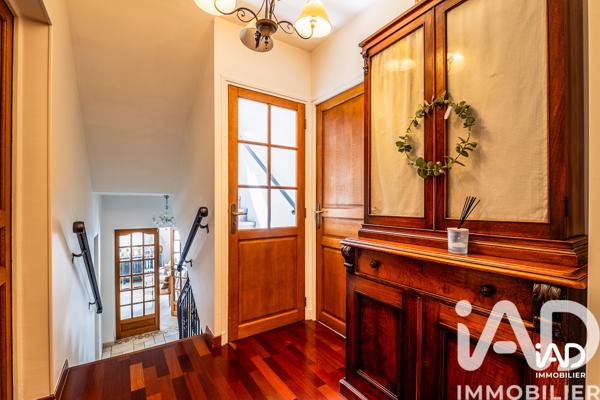 Maison à vendre 10 pièces 232 m² Bornel