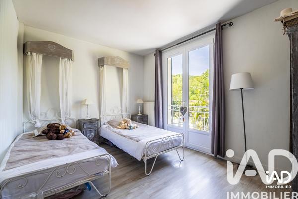 Maison à vendre 10 pièces 232 m² Bornel