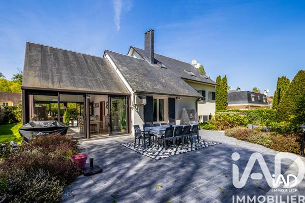 Maison à vendre 10 pièces 232 m² Bornel