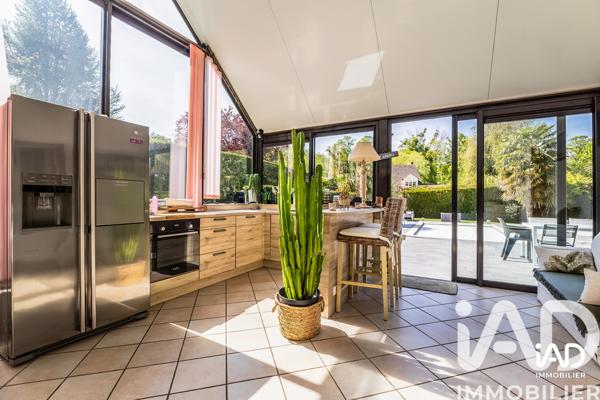 Maison à vendre 10 pièces 232 m² Bornel